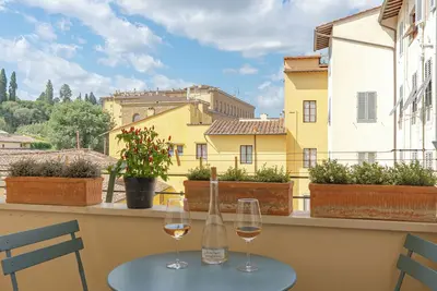 Image de Live like a local, terrace, views, next to Ponte Vecchio, designer 3bd/3bth