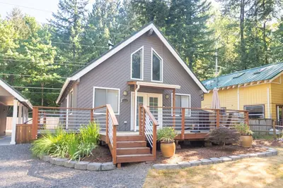 Image de Cozy Cabin w\/ Neaby Spring Ski+Hike, PrvtHot Tub