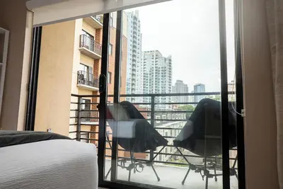 Image de 1 Br Luxurious Condo Uptown Charlotte