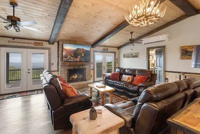 Image de Mountain Home with Hot Tub & Views