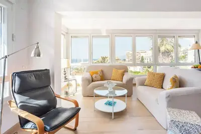 Panoramic Sea View Apartment