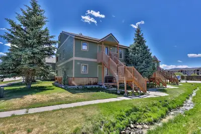 Image de Family-Friendly Remodeled Condo in Downtown Fraser