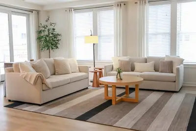 Image de Sojourns Modern Sanctuary 2 Br Sleeps 8 Pool Views