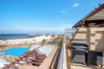 Image de Maison de vacances \"Vistas Paraíso\" avec vue sur la mer, piscine partagée et Wi-Fi