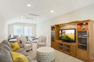 Image de Beautiful Family Home, Large Patio & Backyard