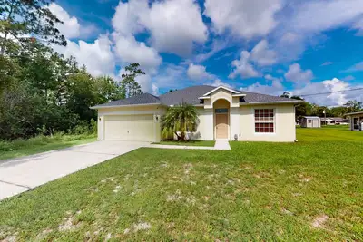 Image de Palm Bay Cove | House in Palm Bay