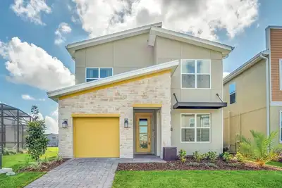 Beautiful Spacious 5Bed Pool Home-2669pl