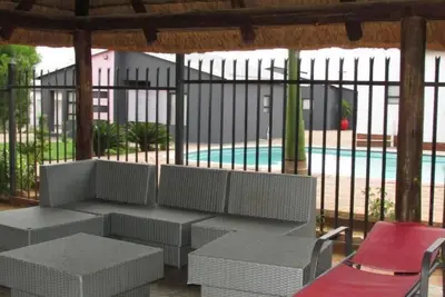 Image de Two-Bedroom House