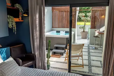 Image de Yanna Lodge, cocon avec jacuzzi en Baie de Somme