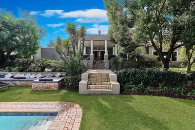 Rose Road Manor - Spacious Full Home. Pet-Friendly with Huge Pool and Terrace!