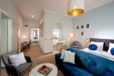 Image de Appartement-Supérieure-Salle de bain et douche-Vue ville-53