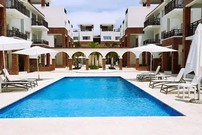 Image de Deluxe New Condo/1br-1bt/Close to Beach/Pool View