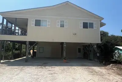Image de Bayside 3/2 home Dock Access, Pet-Friendly, Ice Machine, Rental Gear Credit