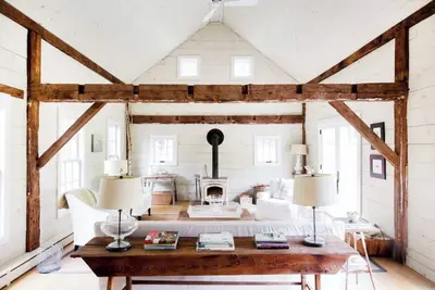 Image de Gorgeously renovated 150-year-old farmhouse on 16 acres, 10 minutes to skiing.