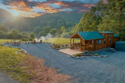 Image de Hidden & Cozy Mountain Gem ~ Tail of the Dragon!