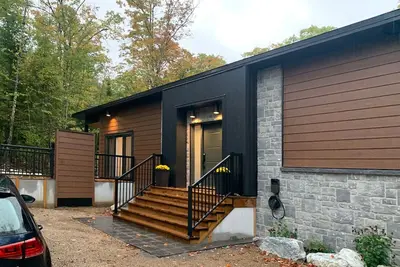 Image de Nouveau chalet moderne/spa/Wi-Fi_ Modern cottage/hot tub/Ev plug/Wi-Fi, beach