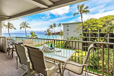 Image de Ocean View steps from beach, dining, shopping 408