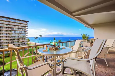 Image de Ocean View steps from beach, dining, shopping 607
