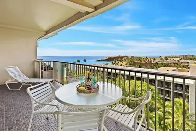 Image de Ocean View steps from beach, dining, shopping 924