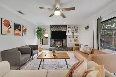 Image de Spacious 4br\/3ba~Espresso machine~Backyard~Grill! \n