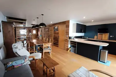 Image de Appartement-Chalet individuel refait à neuf - Luxe - Garage -