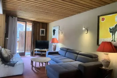 Image de Appartement pour 7 personnes exposé Est et Sud avec un très grand balcon
