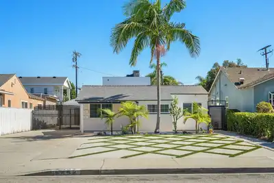 Image de Casa Cw Tranquility House near Lax, fits 10 people\n