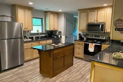 Image de Riverglen Estate ~ Private Family-Owned 45a w/ Cabin, River, Bluffs, Walk Trails