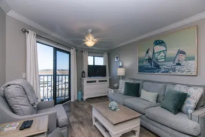 Image de 216 Bay Creek Villa-Beautiful 2nd Floor Villa;Private Balcony;Water Views;Communal Pool