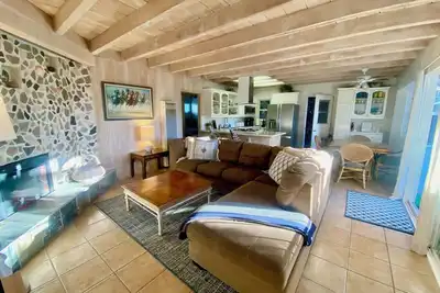 Image de Surf, Stay & Play Del Mar Beach - 200 ft from Beach
