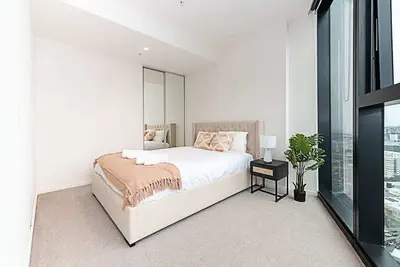 Image de Fantastic Urban Oasis (2br1b+Parking+View+Wws@Gf)