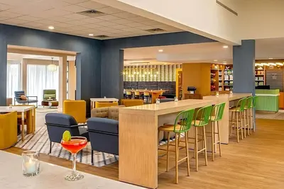 Image de Use Your Pto and explore the area! Close to Gillette Stadium and Patriot Place