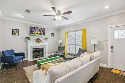 Image de Tiger's Den 🐯 4. 5 mile to Lsu, Games, Sleeps 8
