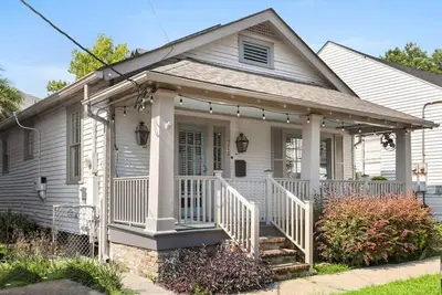 Image de Freestanding, Bayou St John Luxury cottage!