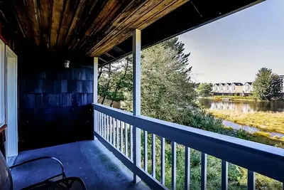 Image de Your Refreshing Getaway! Kitchenette, Pets Allowed, Free Parking!