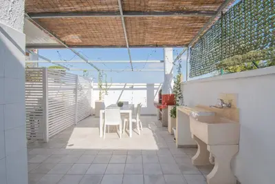 Image de Maison de vacances 'Nicolò House 1' avec terrasse privée, Wi-Fi et climatisation
