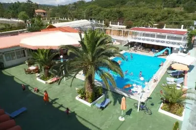 Image de Quite Studio for Five, Shared Pool and Large Outdoor Space, Close to Beach