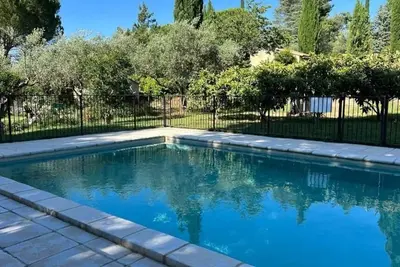 Image de En Drome provençale mazet de charme avec piscine