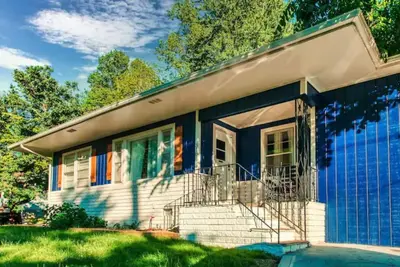Image de Gorgeous 4bd Cottage In Town! -Wifi -Fire pit!