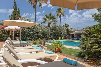 Image de Villa Marjals - Huit Chambres Villa, Couchages 16