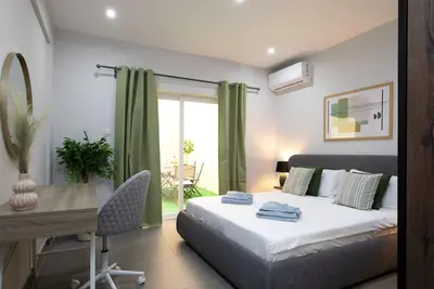 Modern seafront 3bedrooms with spacious yard Jlin1-1