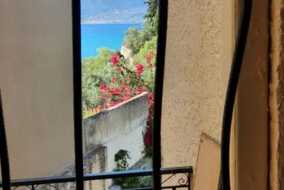 Image de Appt. 1 chambre (sans vue) calme et confortable, à côté d'une belle petite plage