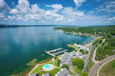 Image de Luxury Lakefront Boyne City Townhome w/ Views!