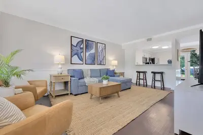 Image de Coastal Charm Getaway