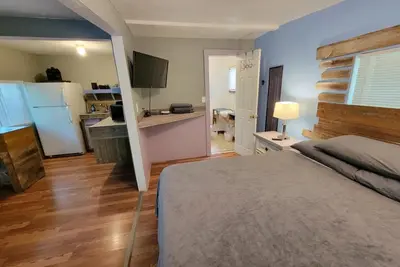 Image de Cute Cozy Private Tiny Home 2 miles to downtown