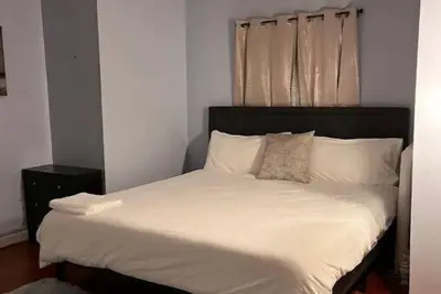 Image de Cozy Home 40 mins from Nyc Newark Airport 25min\n