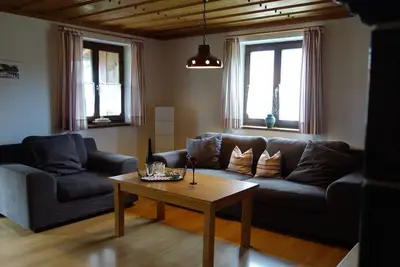 Image de Ferienwohnung 100 qm, f. 2-5 Pers. , 2 Sep. Schlafzimmer, SĂĽdbalkon, Ruhige Lage