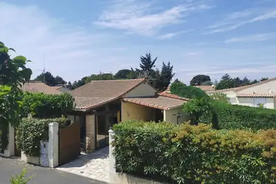 Image de Pavillon 3ch dans résidence sécurisée avec piscines, tennis et proche des plages