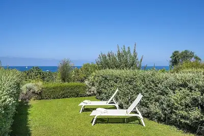Image de Villa Ezia: A bright and sunny townhouse which faces the sun and the sea, with Free Wi-Fi.