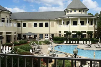 Image de Convenience & Comfort! Minutes to Dinosaur Explore! Free Parking, Pets Allowed!